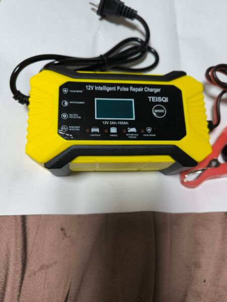 バッテリー充電器 12V 6A パルス充電修復 全自動バッテリーチャージャー 新品未使用品 在庫有りすぐ発送