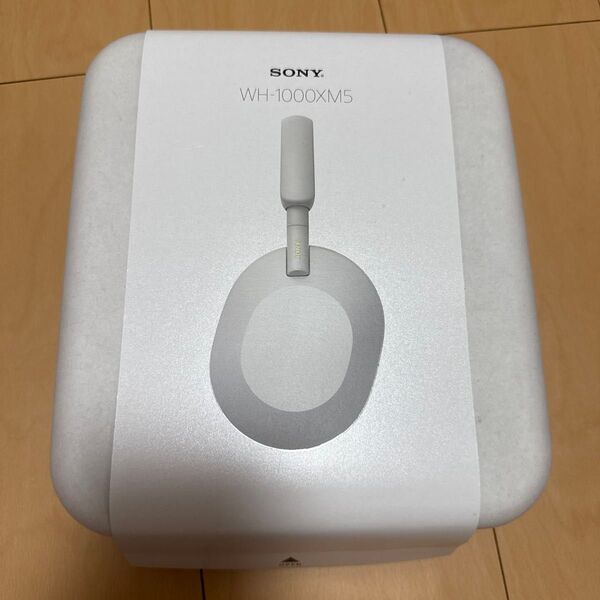 ワイヤレスノイズキャンセリングステレオヘッドセット WH-1000XM5(S) プラチナシルバー 美品