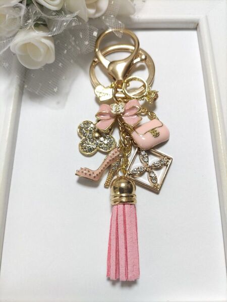ハンドメイドチャーム キーホルダー バッグチャーム キーリング キラキラお花 スクエア バッグ パンプス タッセル ピンク