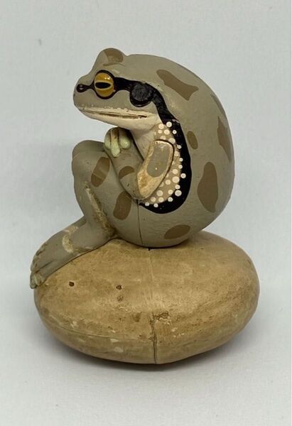 ★ カエルの森工房 ニホンアマガエル グレー / キタンクラブ カプセルトイ ★