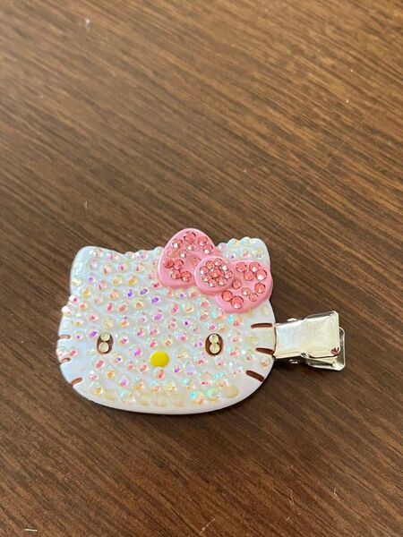 サンリオ ハローキティ キティ クリップ ヘアクリップ