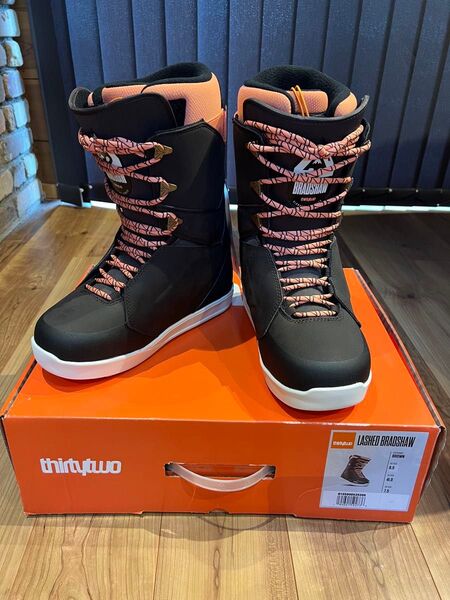 ThirtyTwo 32 サーティーツー Lashed Bradshaw 24-25モデル スノーボードブーツ 26.5cm未使用