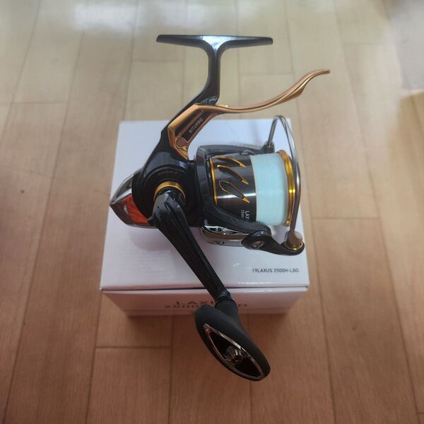DAIWA 19ラグザス 2500H-LBD