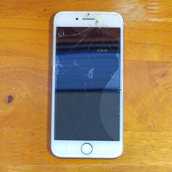 iPhone8 ゴールド 不動品 完全ジャンク