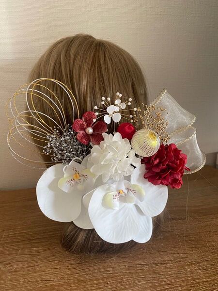 胡蝶蘭 和装髪飾り 結婚式 卒業式^ ^成人式 七五三。 NO.90