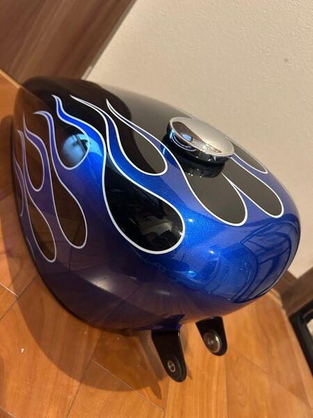 ハーレー カスタム タンク コック キャップ 付き スポーツスター スポタン