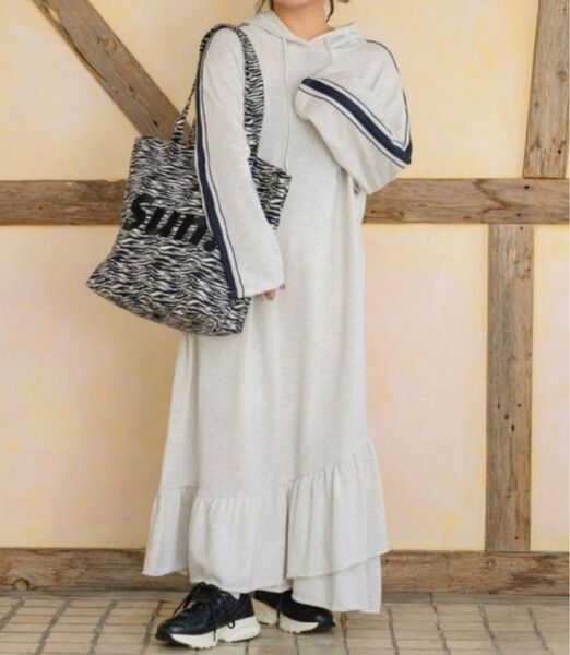 しまむら helm 裾フリル 可愛い ロング ワンピース スウェット コラボ レディース マキシ 完売