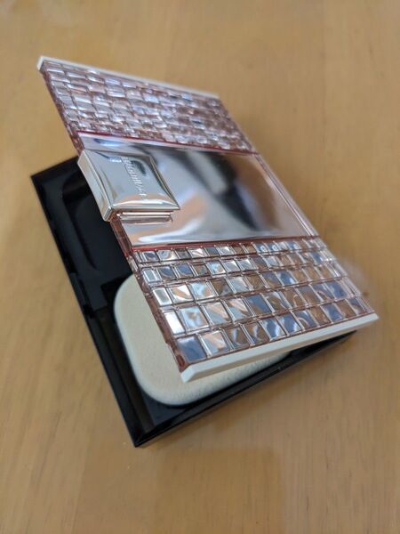 新品 マキアージュ パウダリー ファンデーション用ケース 横型 スポンジ付き コンパクトケース パウダーパクトケース