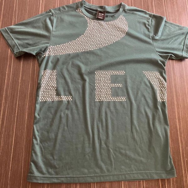 OAKLEY Tシャツ M