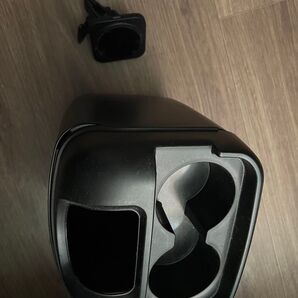 車載ゴミ箱と車載スマホホルダー