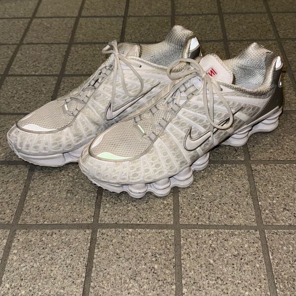 Nike shox tl 白シルバー ウィメンズ28.5 正規