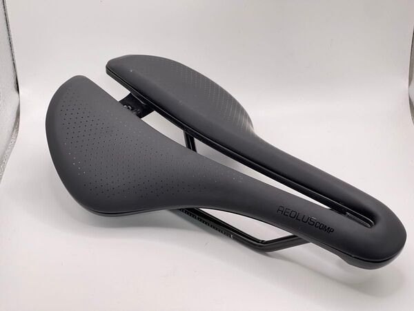 trek Bontrager Aeolus Comp サドル 幅155 mm