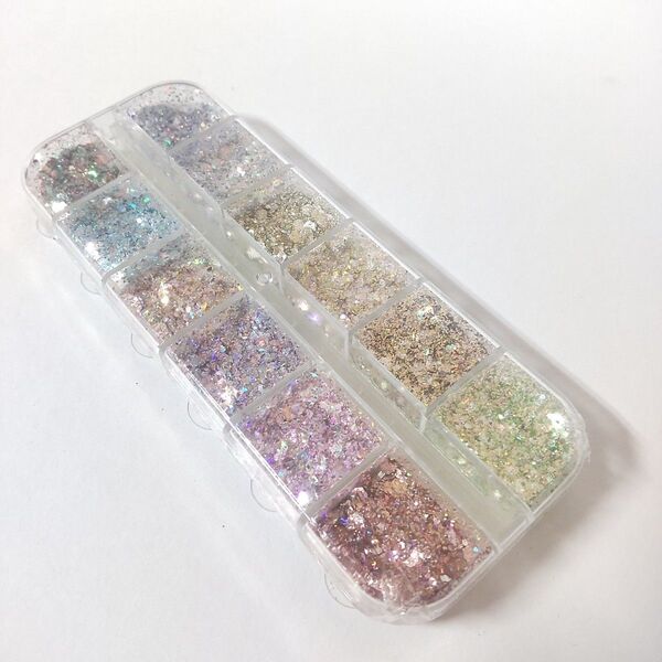 未使用 ネイルアート 12色 ラメグリッター レジン ジェルネイル ケース入り