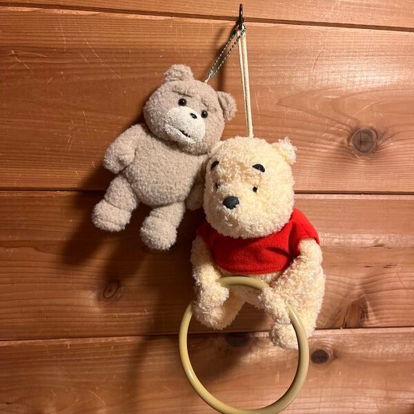 プーさんタオル掛けとtedぬいぐるみキーホルダー