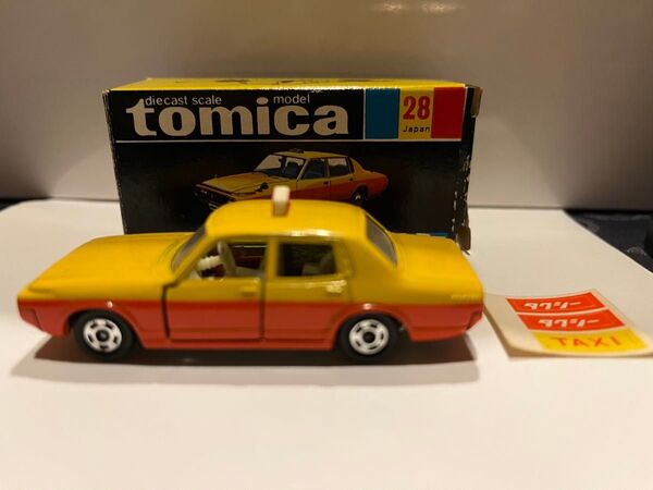 28 トヨタ ニュー クラウン タクシー 黒箱 トミカ ミニカー