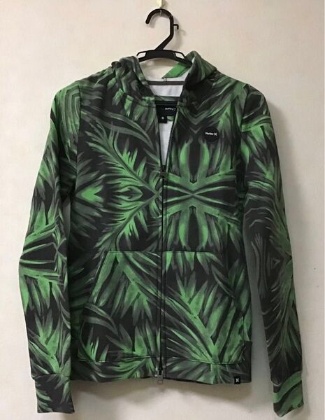 Hurley ハーレー ジップアップパーカー 迷彩柄 Sサイズ フード 裏起毛 未着用