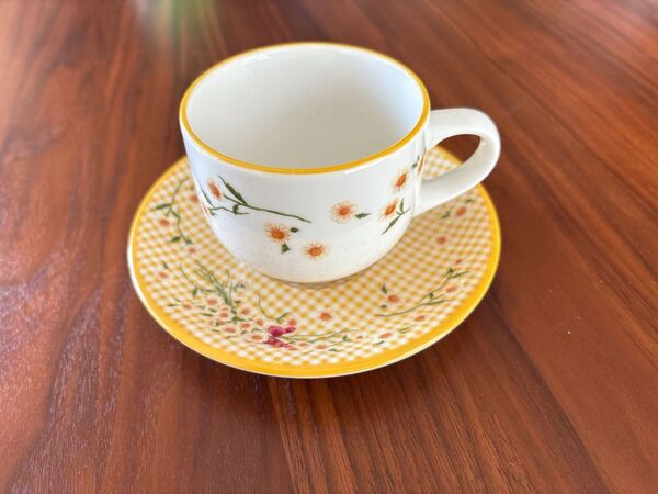 希少 レア◎新品未使用◎PINK HOUSE ティーカップ・ソーサー ピンクハウス 食器 花柄 可愛い アフタヌーンティー