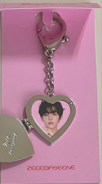 zerobaseone ジャンハオ トレカなし HEART PENDANT KEYRING pop up 開封済み