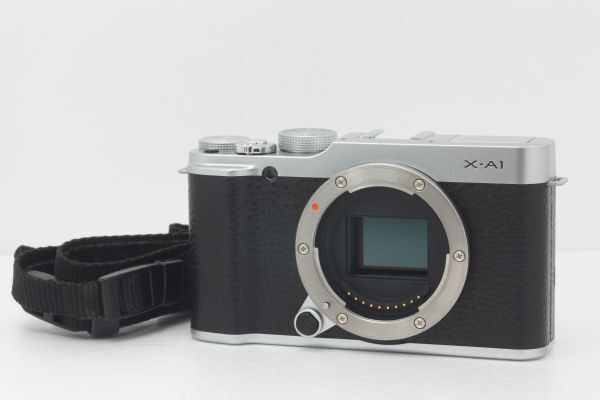 富士フイルム FUJIFILM XA-1 ボディ バッテリー・充電器・ストラップ付き #248a