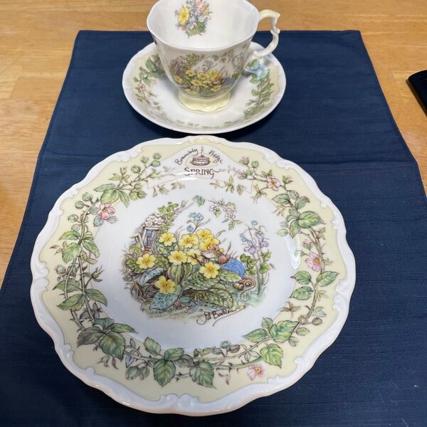 Royal Doulton カップ&ソーサー &プレート 春 Spring ギフトコレクション ロイヤルドルトン