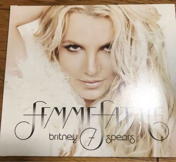 ブリトニースピアーズ Britney Spears ファムファタールCD