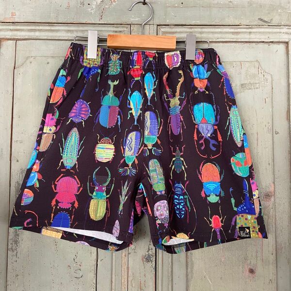 新品!5番 XLsize サッカー素材 ショートパンツ カブトムシ ゴースローキャラバン ビートル ハーフパンツ 総柄