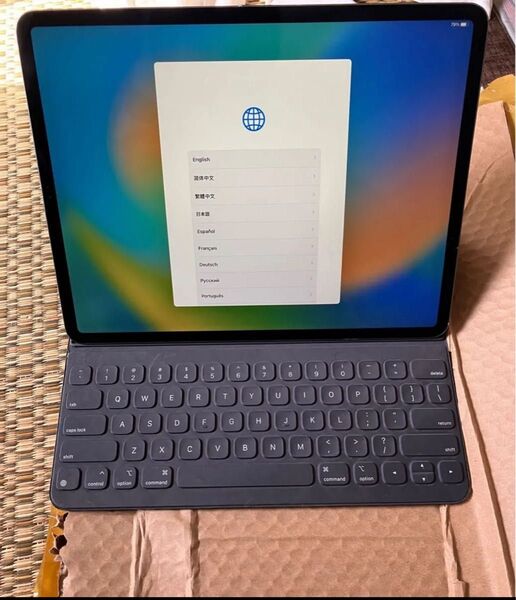 iPad Pro 12.9インチ 第3世代Wi-Fi 64GB スマートキーボード付き