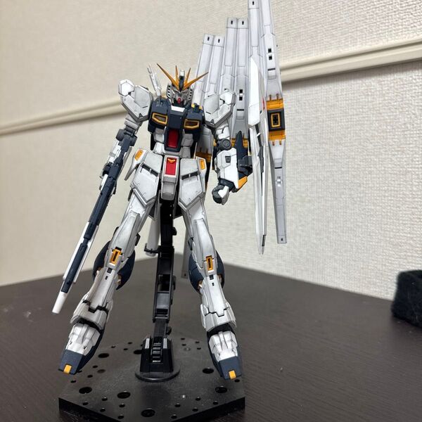 RG νガンダム 組み立て済み