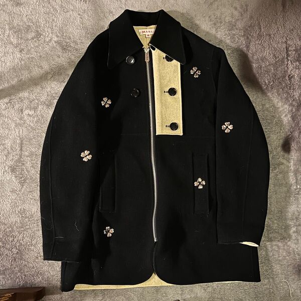 MASU ZIP-UP CLOVER STUDS COAT 46