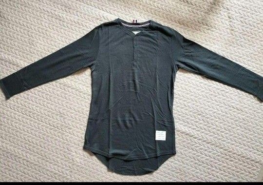 THOM BROWNEトムブラウン長袖Tシャツ