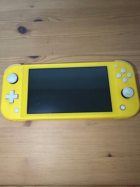 Nintendo Switch Lite イエロー