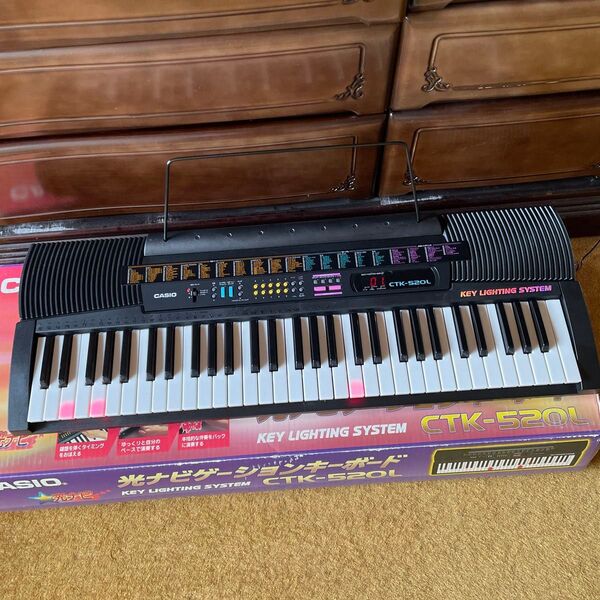 CASIO 光ナビゲーションキーボード CTK-520L