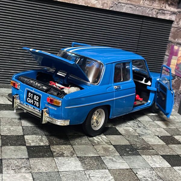 ワンオフカスタム 1/18 Solido ルノー R8 ゴルディーニ 1300 モンテカルロラリー