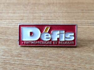 古い ピンバッジ : Defis デザイン ロゴ ピンズ #I