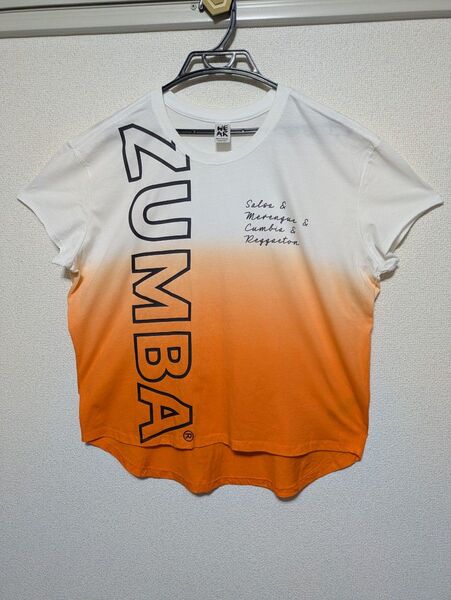 正規品 ZUMBA Tシャツ ズンバ オレンジ/ホワイト M 身幅63cm 着丈66.5cm