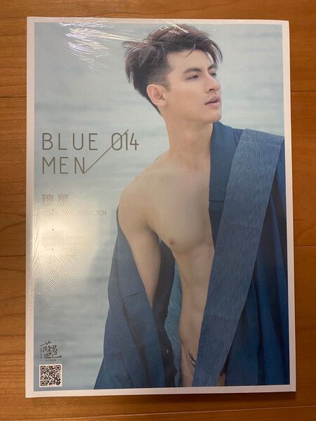 新品『BLUE MEN/藍男色 No.14 穆星』台湾男性写真集1冊 ブルーメン イケメン トレーナー