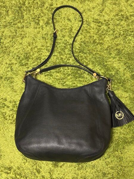 MICHAEL KORS ブラックレザーショルダーバッグ 2way 斜め掛け フリンジ ワンショルダーバッグ