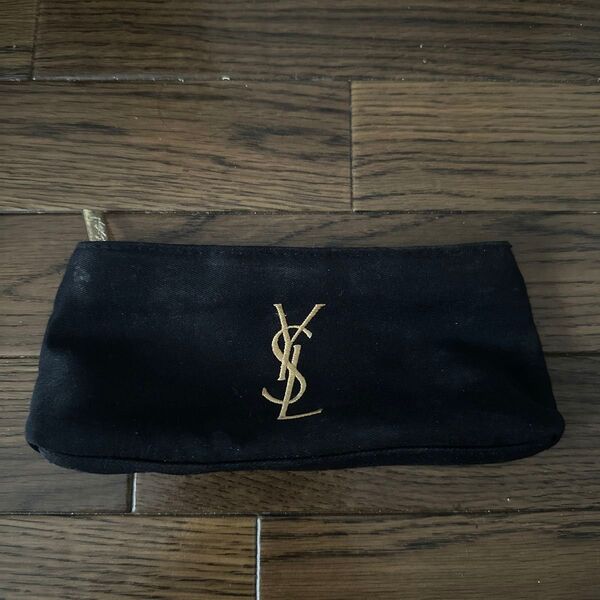 【最終値下げ】 Yves Saint Laurent ノベルティ ポーチ ブラック