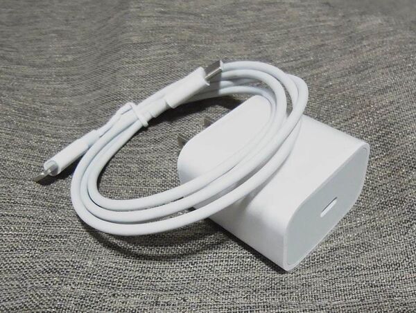 あやしい中華なPD20w?ACアダプターと Type-C to Lightingケーブル