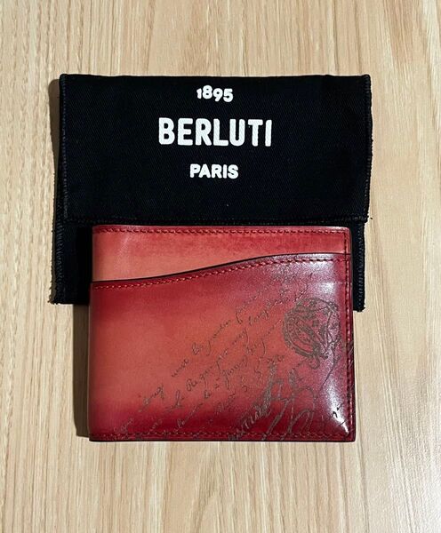 ◆ベルルッティ〈BERLUTI 〉マコレスリムスクリットレザー ウォレット 二つ折り財布