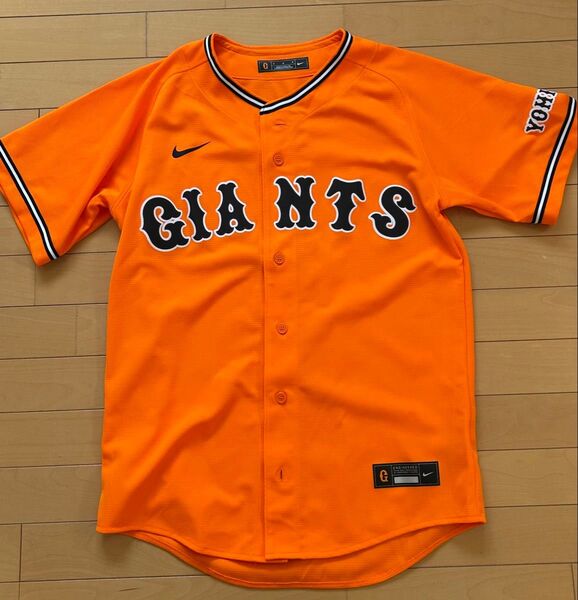 ジャイアンツNIKE橙ユニフォーム