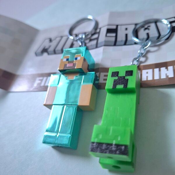 マインクラフトMinecraftマイクラフィギュアキーチェーン☆シークレット(RARE)ダイヤモンド&クリーパー2個セット