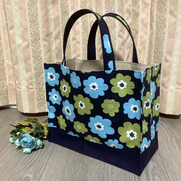 紙袋風トート(ブルーグリーンフラワー) スクエアトートバッグ 大きなランチバッグ マイボトルを持って ハンドメイド