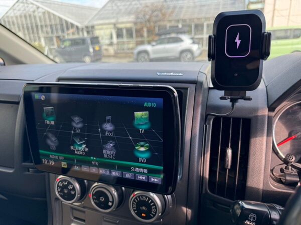デリカD:5前期車用☆スマフォホルダーラック☆ランドリックジャパン☆LANDLIC JAPAN☆