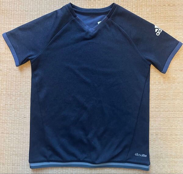 アディダス 半袖Tシャツ 130 スポーツ Tシャツ 半袖 Tシャツ adidas ネイビー 紺 ブルー Vネック
