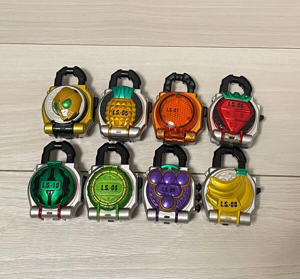 仮面ライダー鎧武 ロックシード 8個セット