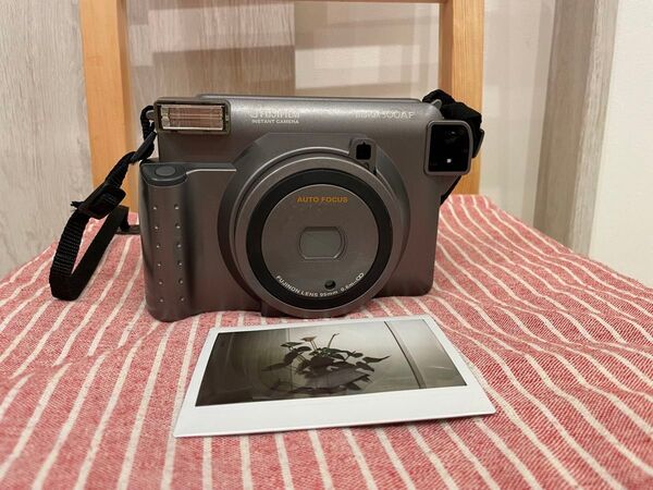 FUJIFILM instax 500AF 富士フィルムのインスタントカメラ