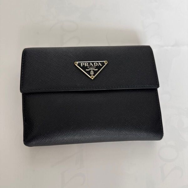 PRADA 二つ折り財布 サフィアーノレザー ブラック