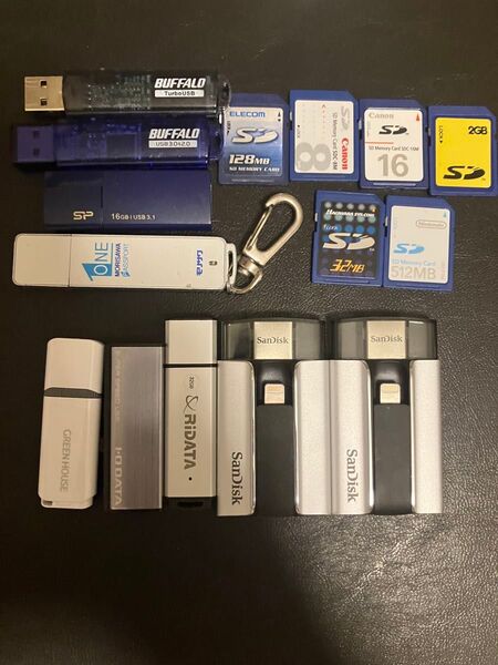 USBメモリとSDカード まとめ売り