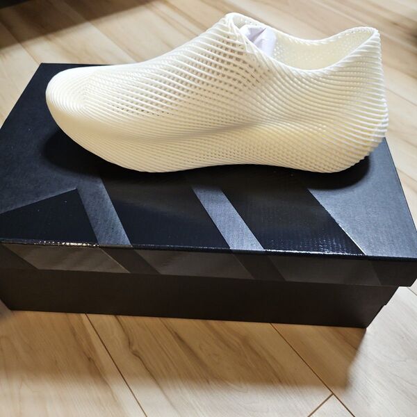 【新品未使用】Adidas climacool off white 25.5cm